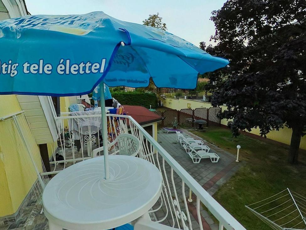 Beach Maganszallas Siófok Exteriör bild